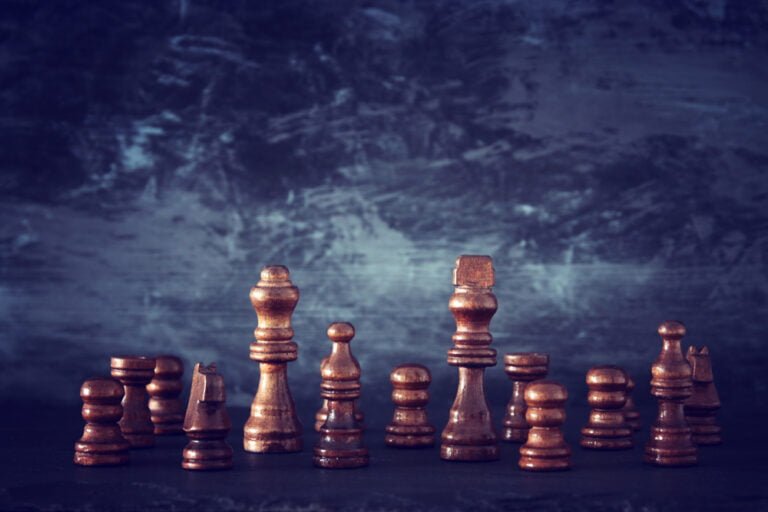 sachy symbolizujici koncept investicni stragie