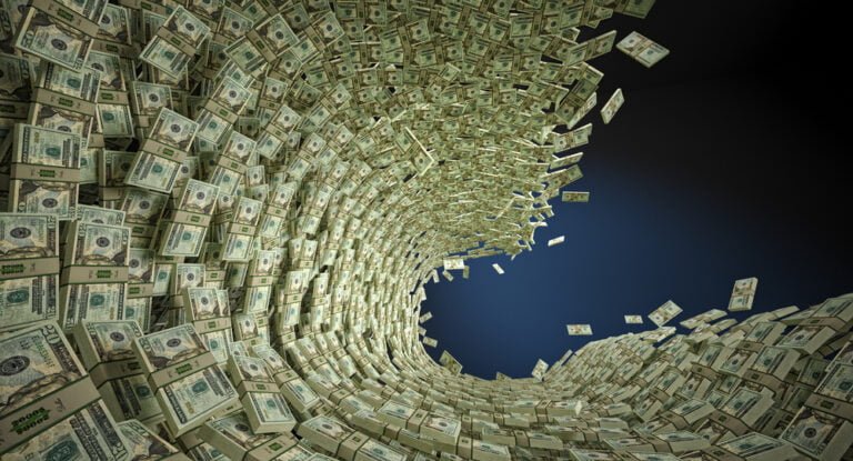 priliv penez a americke dolary