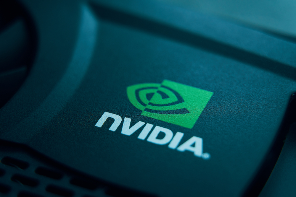 Logo slavné společnosti NVIDIA vyrábějící grafické karty. Vynálezce grafického procesoru. Akcie Nvidia
